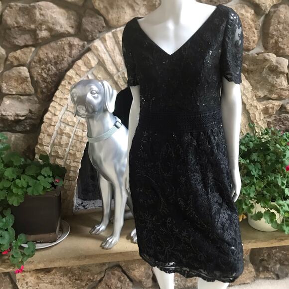 Jasmine Dresses & Skirts - NEW Jasmine B Embroidered Sequin V-Neck Short Sleeve Bridal Dress Size 10